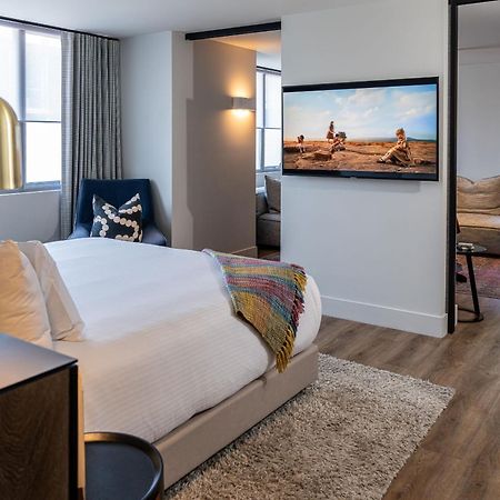 Zagame'S House Hotel Melbourne Exterior photo A bedroom at the hotel
