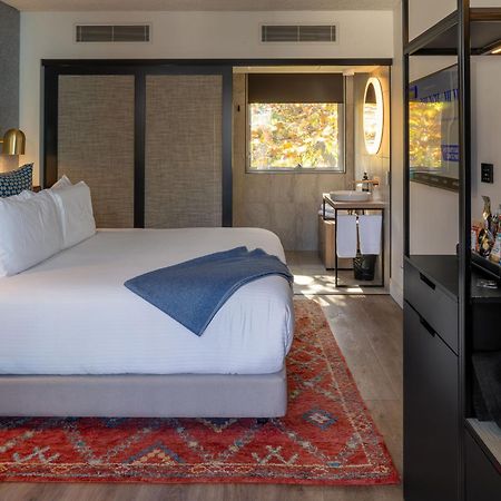 Zagame'S House Hotel Melbourne Exterior photo A guest room at the Hotel Zags