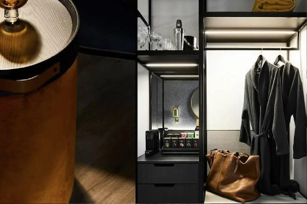 Zagame'S House Hotel Melbourne Exterior photo A walk-in wardrobe