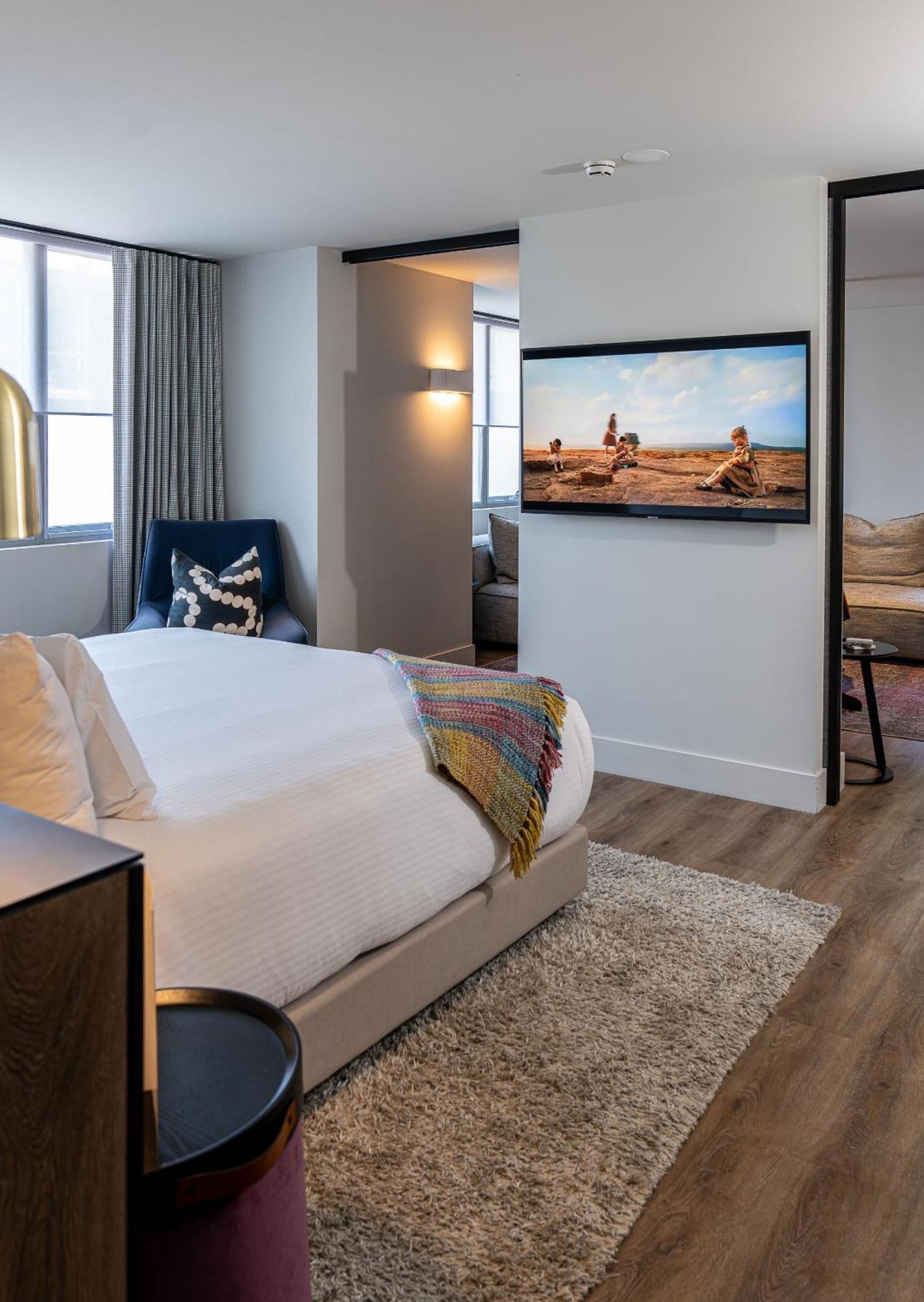 Zagame'S House Hotel Melbourne Exterior photo A bedroom at the hotel