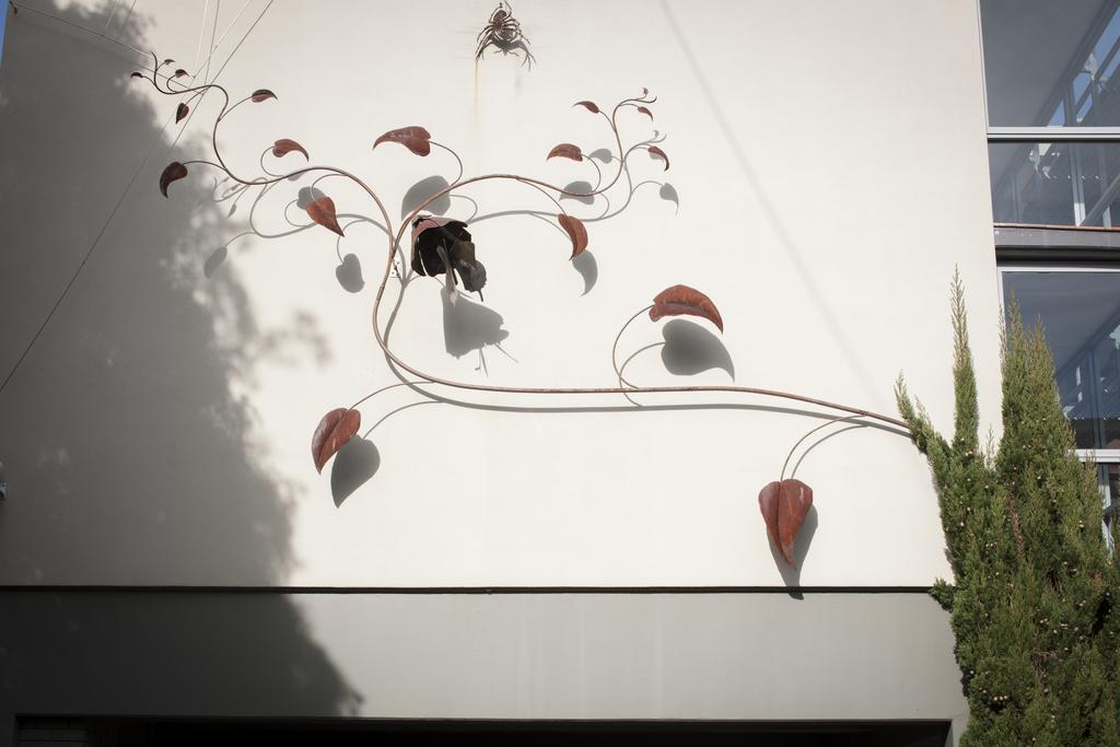 Zagame'S House Hotel Melbourne Exterior photo Sculpture by the artist