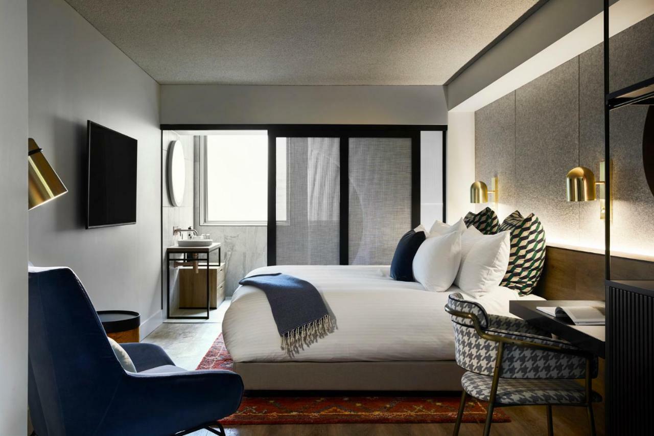 Zagame'S House Hotel Melbourne Exterior photo A guest room at the hotel