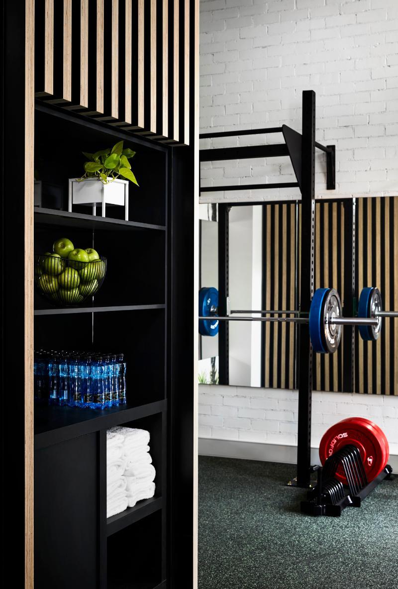 Zagame'S House Hotel Melbourne Exterior photo A weight bench